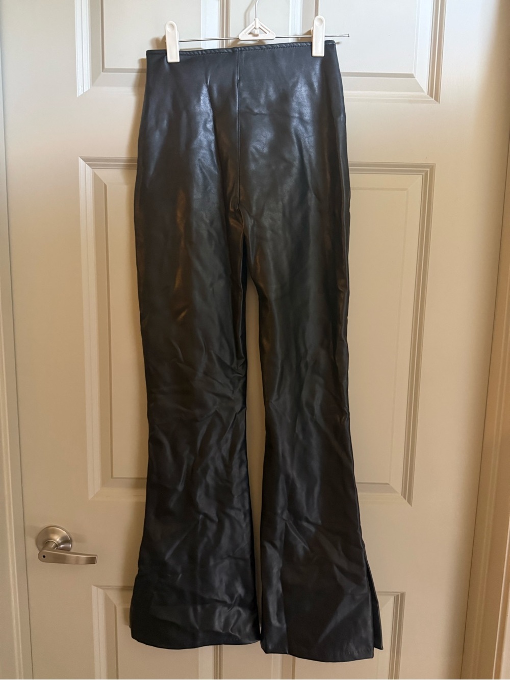 Abercrombie & Fitch Black Vegan Leather pants - Picture 2 of 4